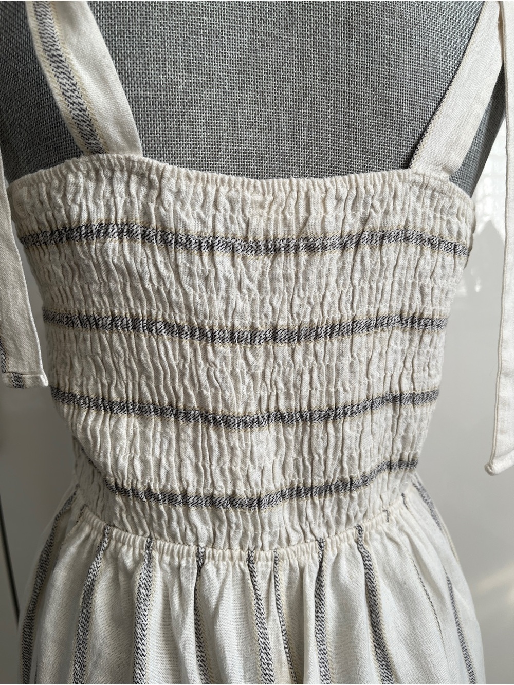 MONTEAU NWOT Women's Cream Linen Striped Tie-Shoulder Jumpsuit, Size L - Picture 7 of 9